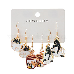 Серьги-подвески из цинкового сплава с эмалью в форме кошки с чашкой&nbsp;FS-WG2E6B6-01