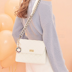 Брелок из цветного сплава со стразами&nbsp;KEYC-WR0001-26