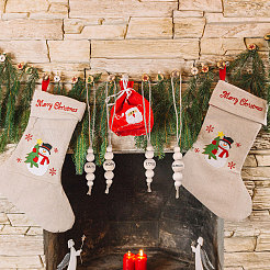 28 шт. 4 стиля рождественской тематики деревянные круглые бусины со словами подвесные украшения с джутовым шнуром&nbsp;HJEW-CA00079