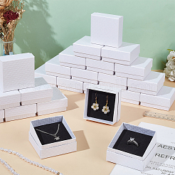 Квадратные картонные бумажные подарочные коробки для хранения колец&nbsp;CON-WH0099-60A