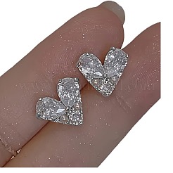 Серьги-гвоздики из сплава с прозрачным кубическим цирконием в форме сердца&nbsp;FS-WG9E6BA-02