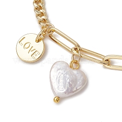 Браслеты из латуни с плоскими круглыми подвесками в виде сердечек и словом «любовь»&nbsp;BJEW-JB13483