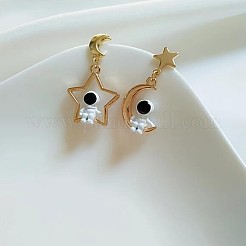 Серьги-гвоздики из сплава смолы с луной и звездой в виде космонавта&nbsp;FS-WG8DF57-01