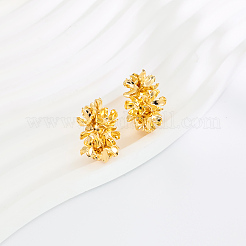 Серьги-гвоздики в форме буквы С с цветком из латуни&nbsp;IF6641-2