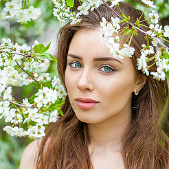 6 пара двухцветных серег-колец Huggie Hoop из латуни с покрытием из настоящего 6-каратного золота&nbsp;EJEW-AN0004-67