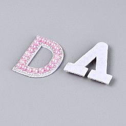 26 шт. стразы в виде букв от A до Z с пластиковыми нашивками.&nbsp;PATC-T002-01