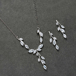 Комплект из ожерелья и серег-гвоздиков с прозрачным кубическим цирконием в форме листа из латуни&nbsp;FS-WG2ED9F-01