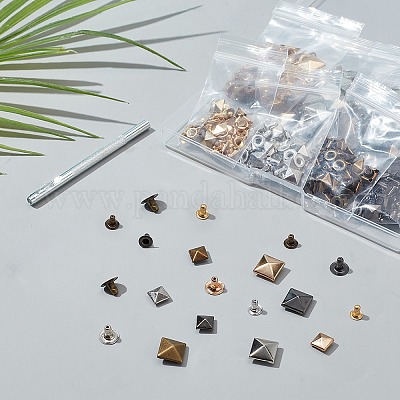 Латунь с железными плоскими квадратными заклепками&nbsp;FIND-WR0011-68-1