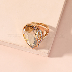 Кольца из золотистого сплава со стразами&nbsp;EW8675-4