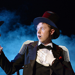 2 шт. кисточка с цветочным узором и стразами с фетровыми эполетами&nbsp;FIND-FH0011-95A