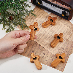 5 шт. деревянный крест с сердечками&nbsp;AJEW-DC0003-55