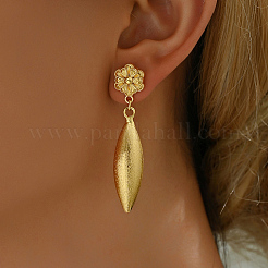 Изысканные серьги-гвоздики в форме капли с цветком из цинкового сплава&nbsp;IS8318