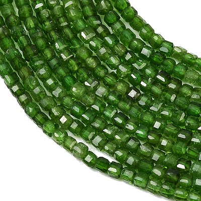 Натуральный зеленый диопсид&nbsp;G-B175-C01-2x2mm-1