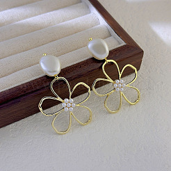 Серьги-гвоздики из искусственного жемчуга с цветочным сплавом&nbsp;FS-WG6080C-01
