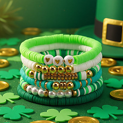 Эластичные браслеты из полимерной глины с бусинами хейши и латунными бусинами для повседневной носки и создания непринужденного стиля.&nbsp;JO6865-1